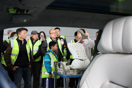 走进C-NCAP碰撞试验室 探秘汽车安全真相 中汽测评技术开放日首场活动结束_fororder_走进C-NCAP碰撞试验室  探秘汽车安全真相 中汽测评技术开放日首场活动结束495
